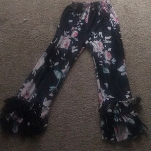 Girls ruffled pants